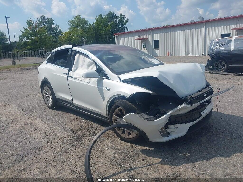 2018 TESLA MODEL X 5YJXCBE29JF114027