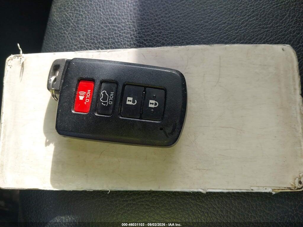 2T3DFREV6FW320162 2015 TOYOTA RAV4 photo no. 11