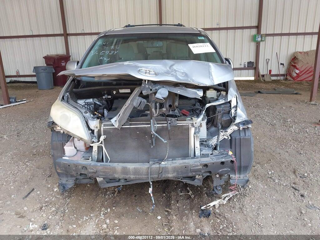 5TDKK3DCXFS535934 2015 TOYOTA SIENNA photo no. 12