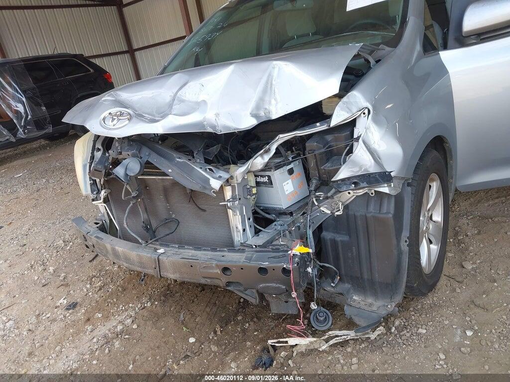 5TDKK3DCXFS535934 2015 TOYOTA SIENNA photo no. 6