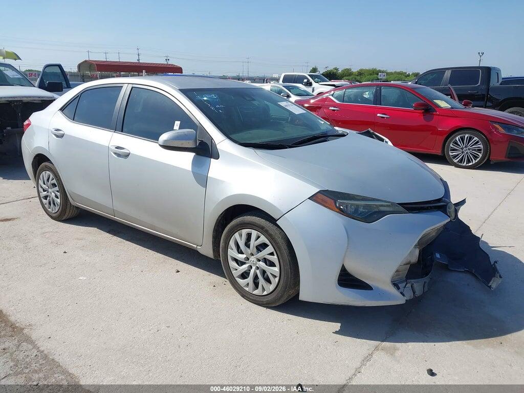 5YFBURHE2JP810951 2018 TOYOTA COROLLA photo no. 1