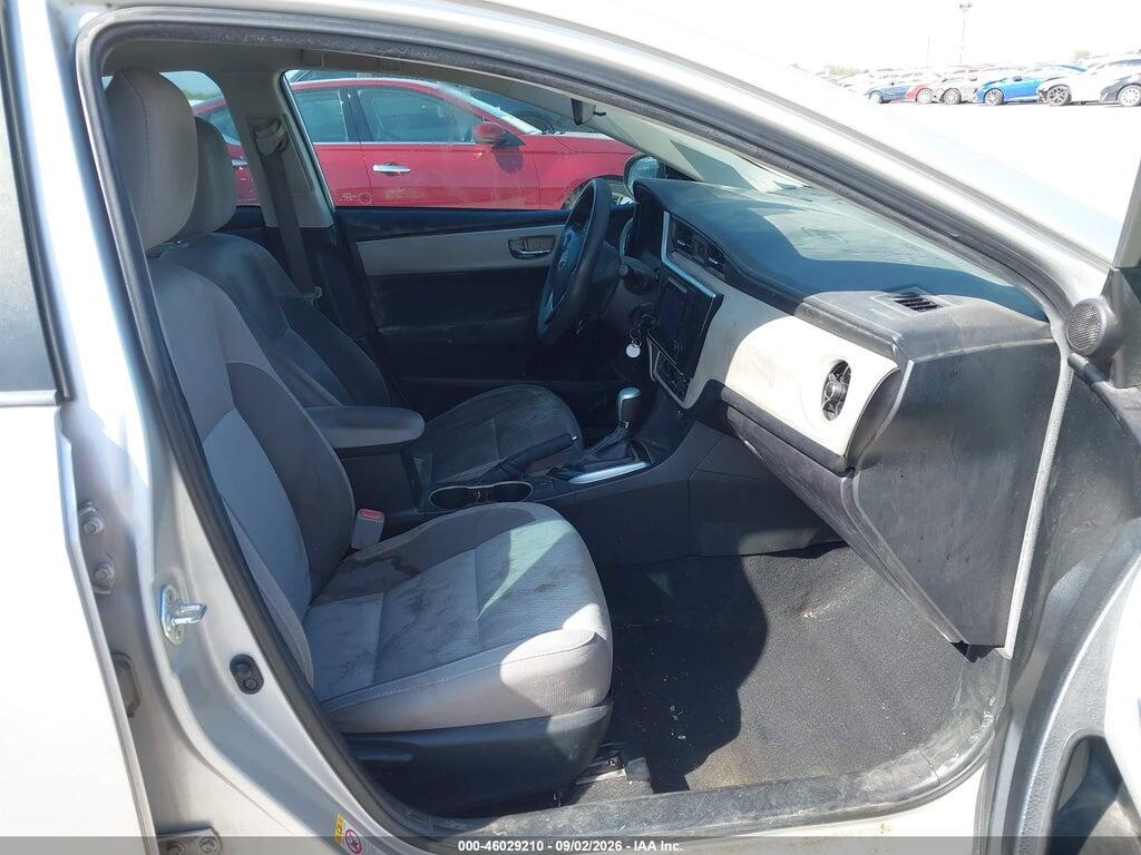 5YFBURHE2JP810951 2018 TOYOTA COROLLA photo no. 5