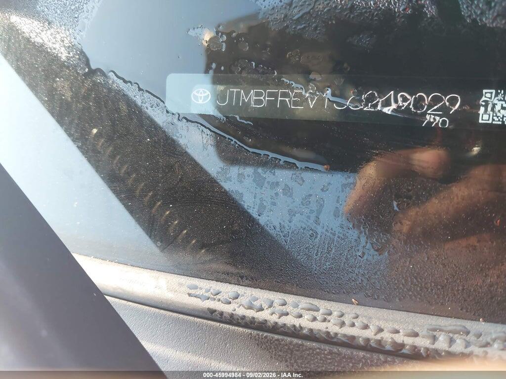 JTMBFREV1JJ249029 2018 TOYOTA RAV4 photo no. 9