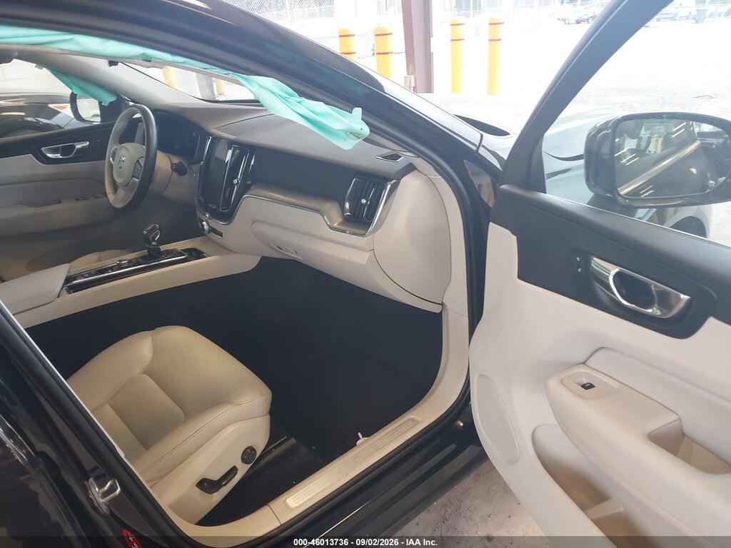 LYV102RKXJB113916 2018 VOLVO XC60 photo no. 5
