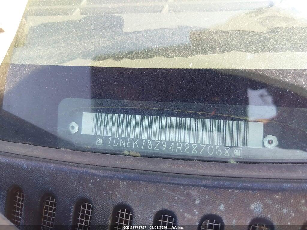 1GNEK13Z94R287038 2004 CHEVROLET TAHOE photo no. 9