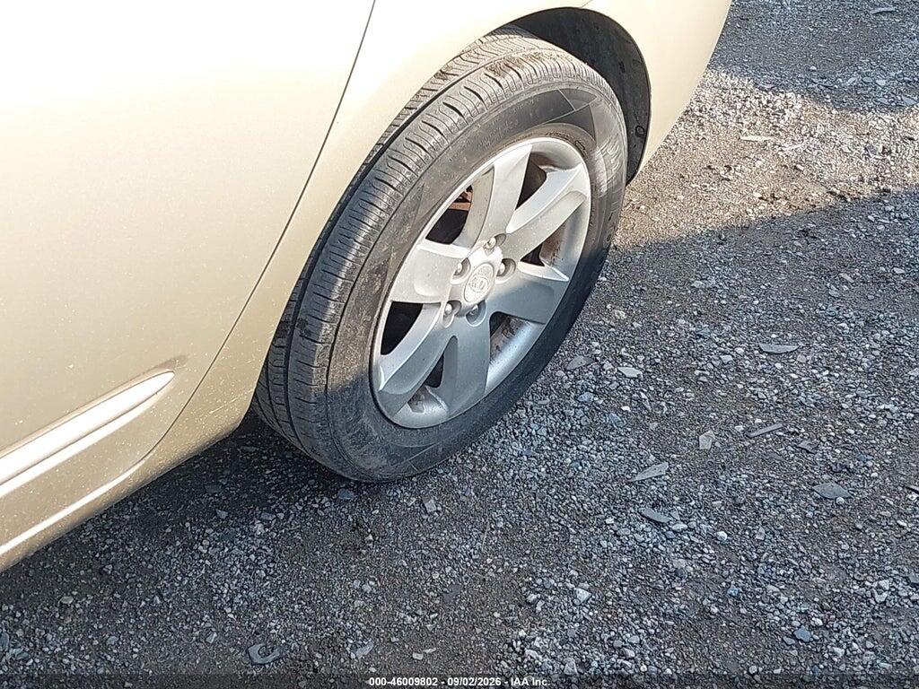 KNAFG525677076610 2007 KIA RONDO photo no. 12