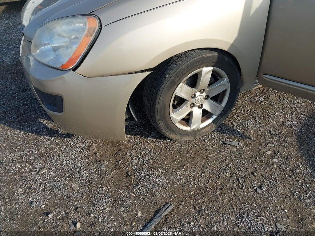 KNAFG525677076610 2007 KIA RONDO photo no. 6