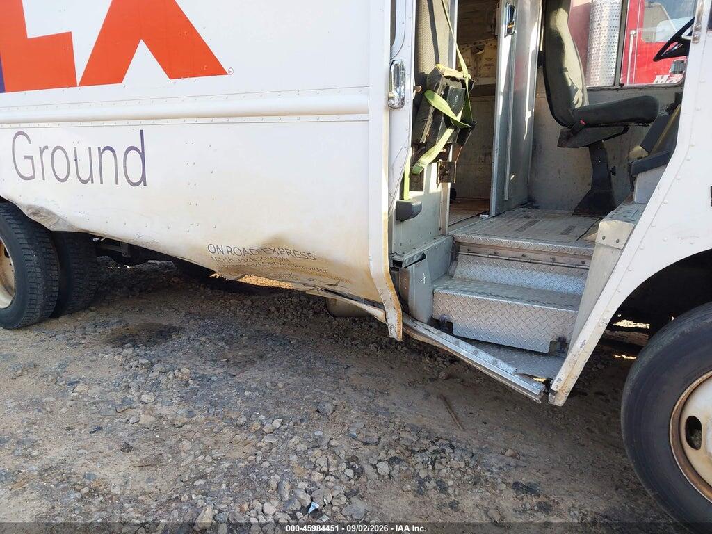 4UZAARDU38CZ59241 2008 FREIGHTLINER CHASSIS photo no. 11