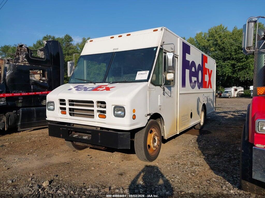 4UZAARDU38CZ59241 2008 FREIGHTLINER CHASSIS photo no. 2