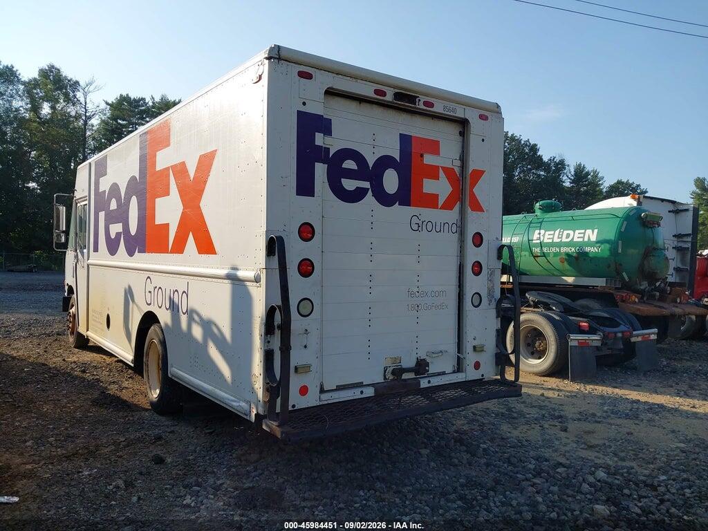 4UZAARDU38CZ59241 2008 FREIGHTLINER CHASSIS photo no. 3