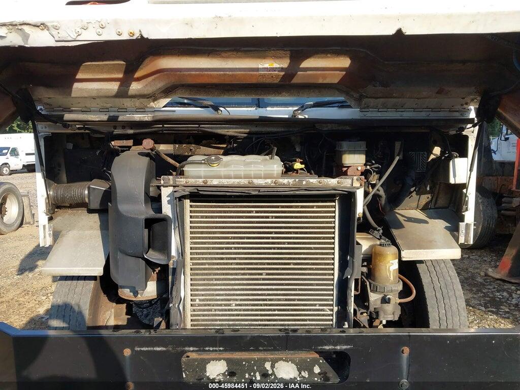 4UZAARDU38CZ59241 2008 FREIGHTLINER CHASSIS photo no. 9