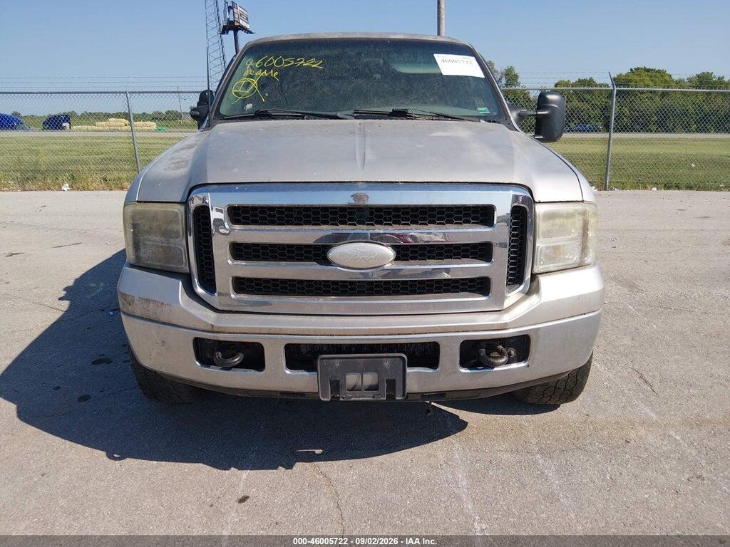 1FMNU41S55EB53982 2005 FORD EXCURSION photo no. 12