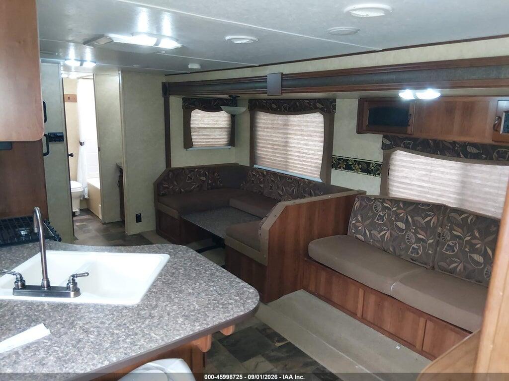 5ZT2AVTB8CB900135 2012 FOREST RIVER OTHER photo no. 5