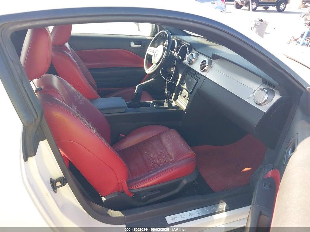 1ZVFT82H855258986 2005 FORD MUSTANG photo no. 5