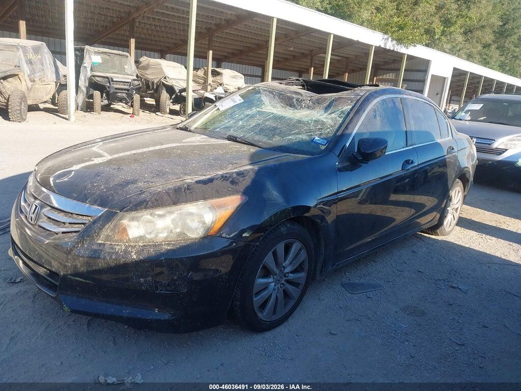 1HGCP2F85CA004899 2012 HONDA ACCORD photo no. 2