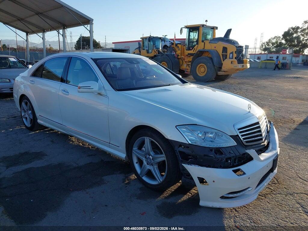 2010 MERCEDES-BENZ S 550 WDDNG7BB2AA321810