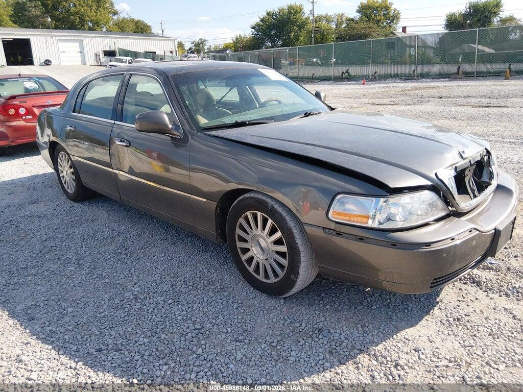 2004 LINCOLN TOWN CAR 1LNHM83W34Y623914