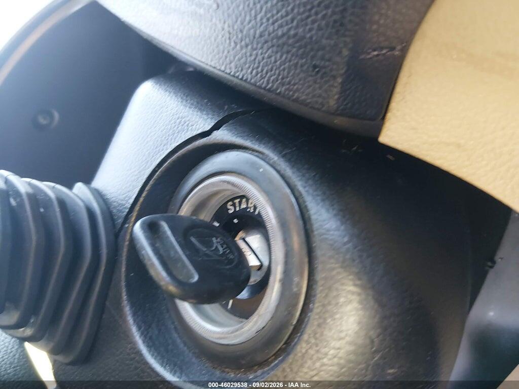 3GSCL53778S707423 2008 SATURN VUE photo no. 11