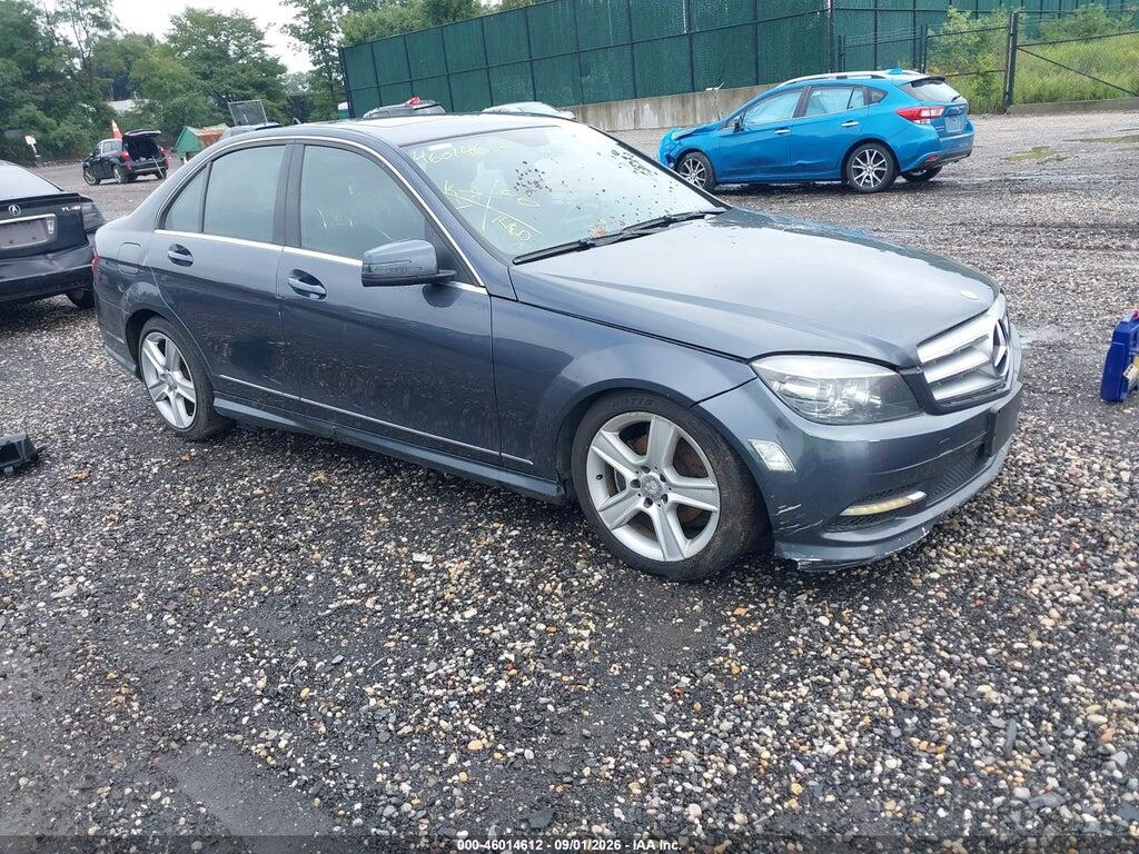 2011 MERCEDES-BENZ C 300 WDDGF8BB1BR186369
