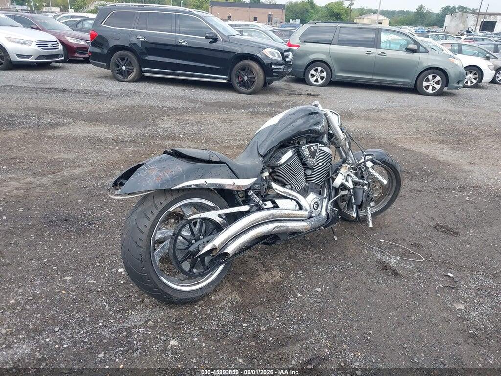 5VPHB26D483001912 2008 VICTORY MOTORCYCLES HAMMER photo no. 4
