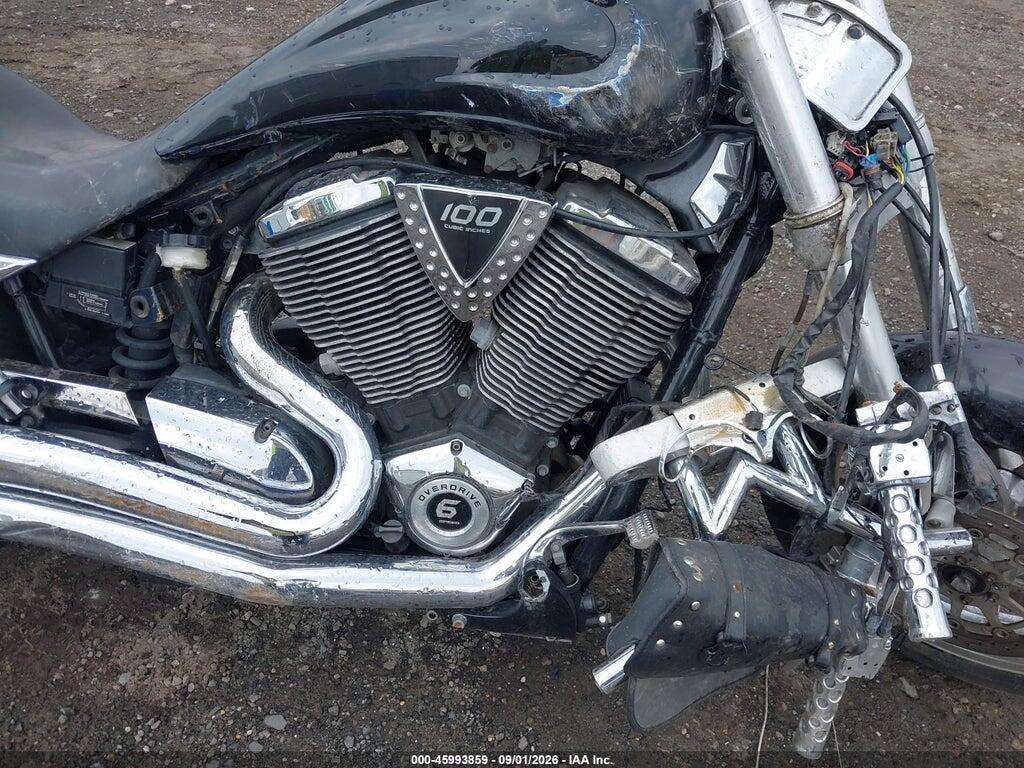 5VPHB26D483001912 2008 VICTORY MOTORCYCLES HAMMER photo no. 8