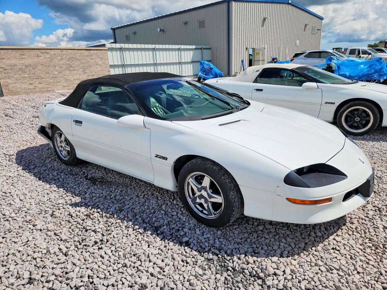 1997 CHEVROLET CAMARO Z28 — Фото 4 из 13