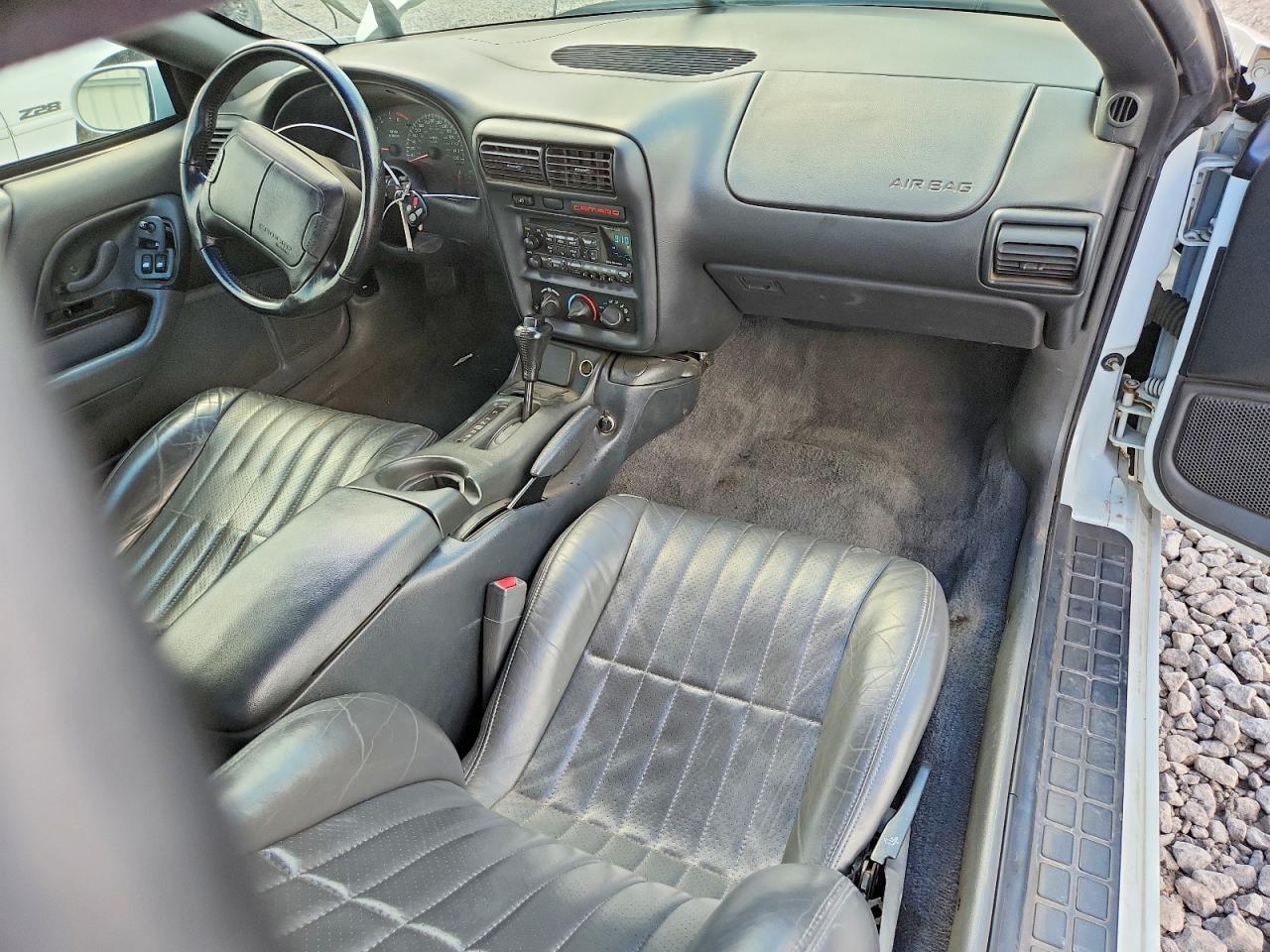 1997 CHEVROLET CAMARO Z28 — Фото 8 из 13