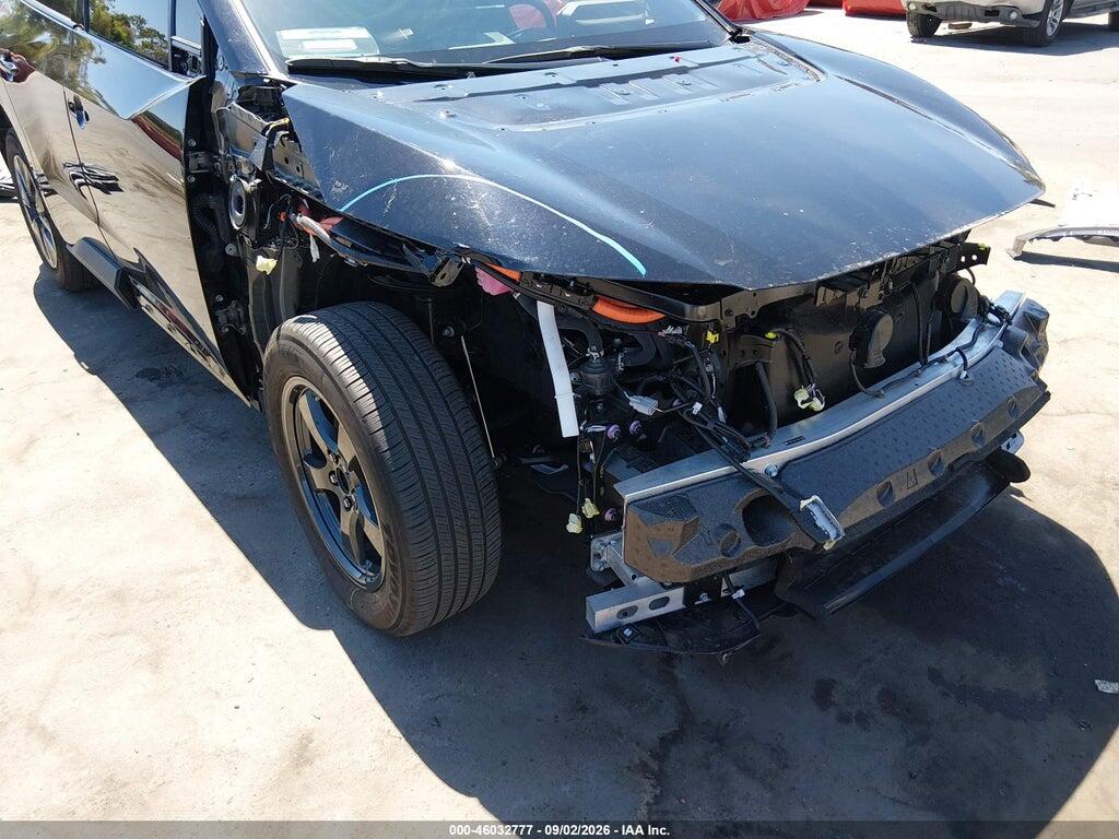 JTMBFAEB7TA001880 2026 TOYOTA BZ photo no. 6
