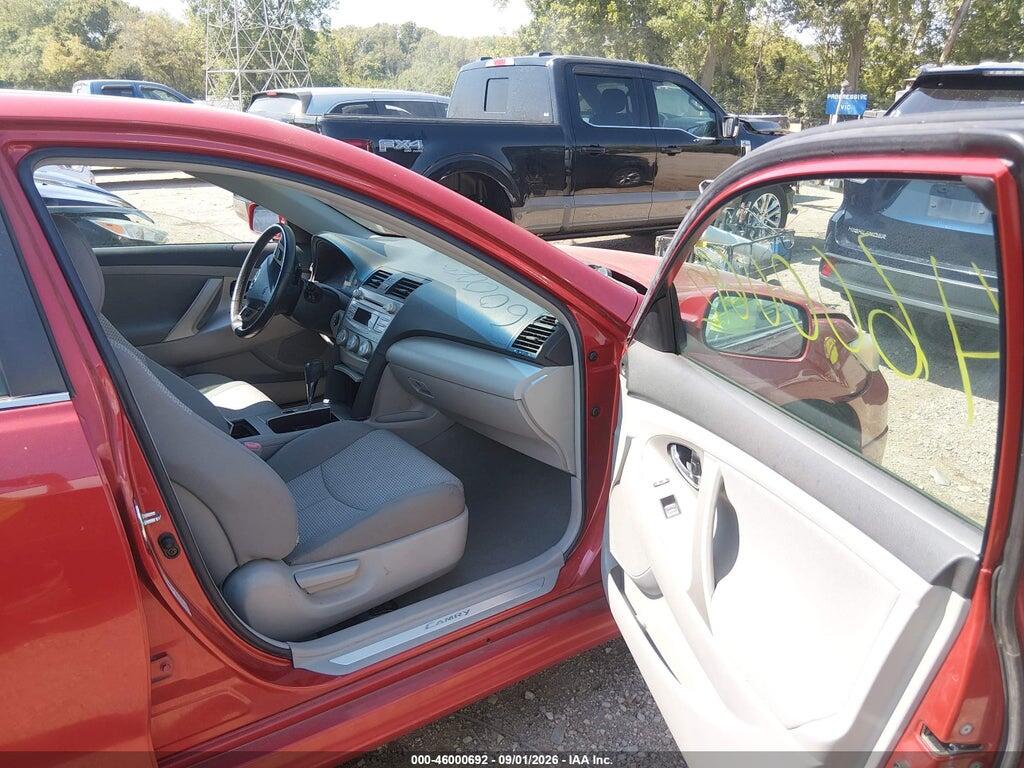 4T1BF3EK5BU664899 2011 TOYOTA CAMRY photo no. 5