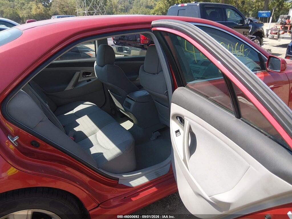 4T1BF3EK5BU664899 2011 TOYOTA CAMRY photo no. 8
