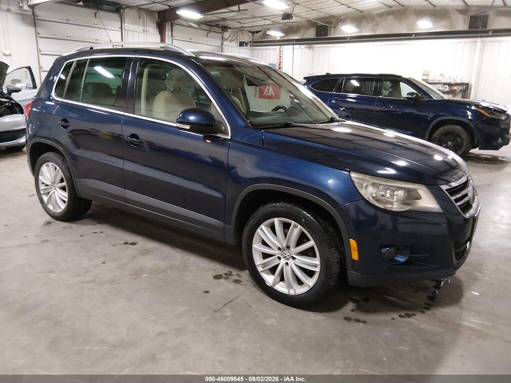 2011 VOLKSWAGEN TIGUAN WVGBV7AX0BW520306