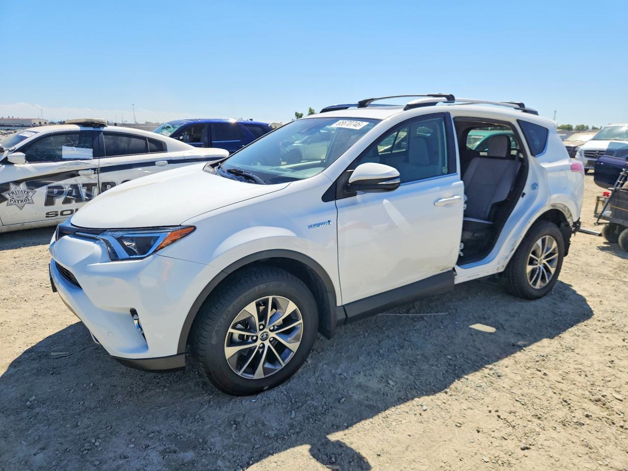 2018 TOYOTA RAV4 HYBRID JTMRJREVXJD158188