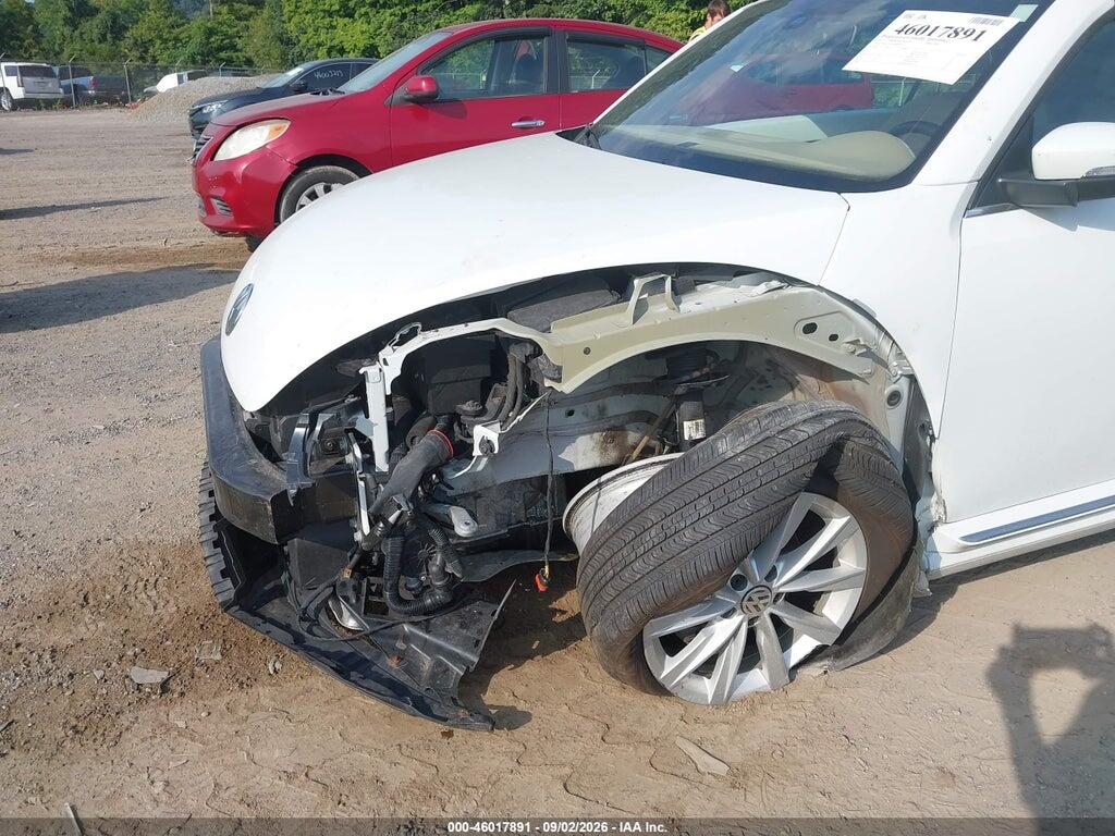3VW517AT9HM824072 2017 VOLKSWAGEN BEETLE photo no. 6