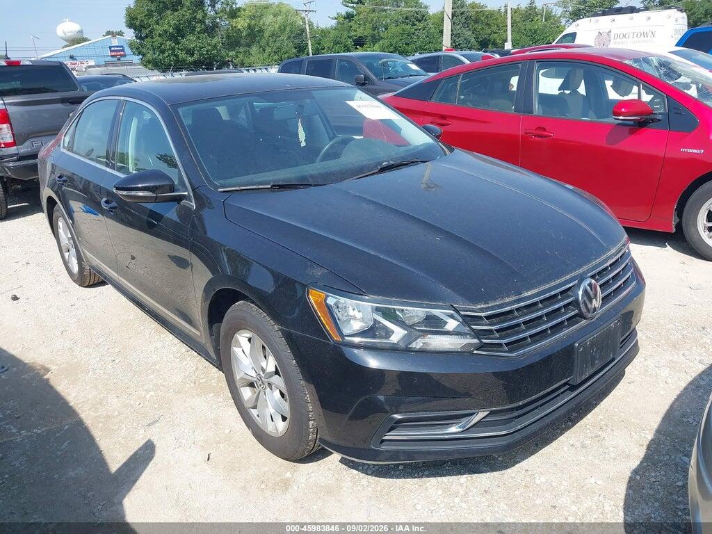 2017 VOLKSWAGEN PASSAT 1VWAT7A36HC011847