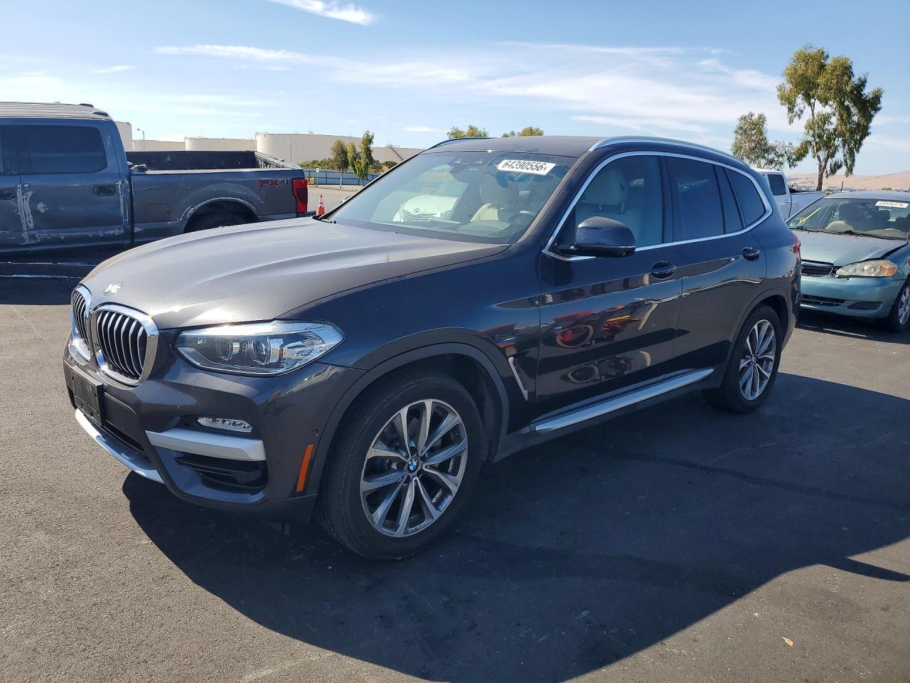 2019 BMW X3 5UXTR9C58KLR03947