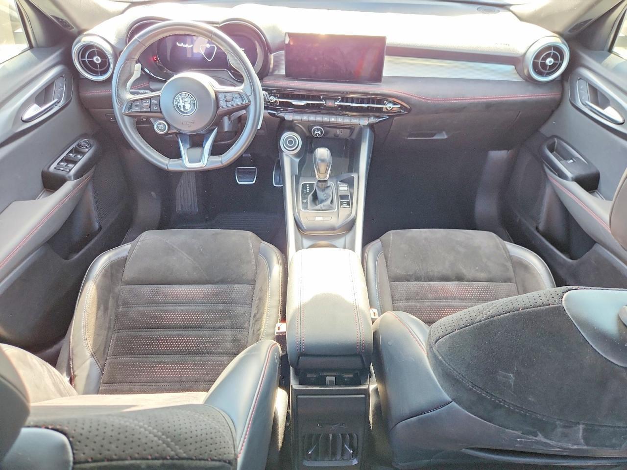 2024 ALFA ROMEO TONALE VELOCE — Фото 8 из 14