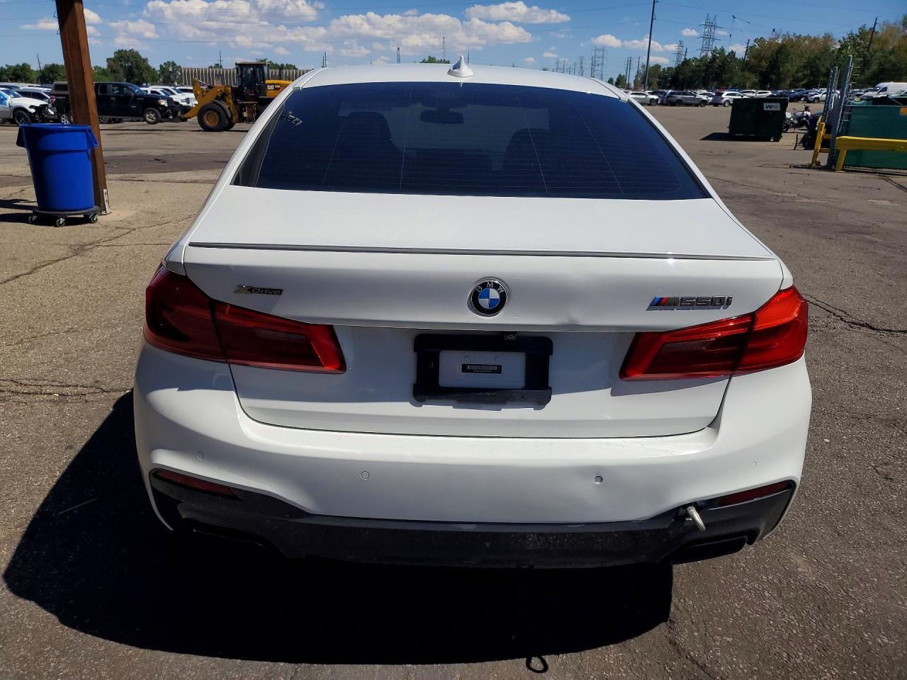 WBAJS7C02LBN96544 2020 BMW M550XI photo no. 6