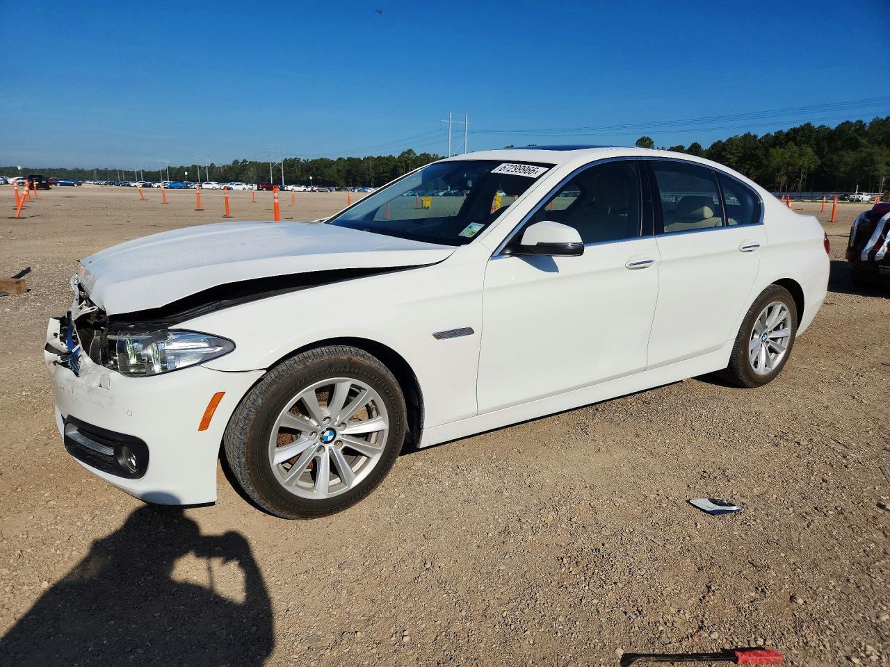 2016 BMW 528 WBA5A5C52GG350641