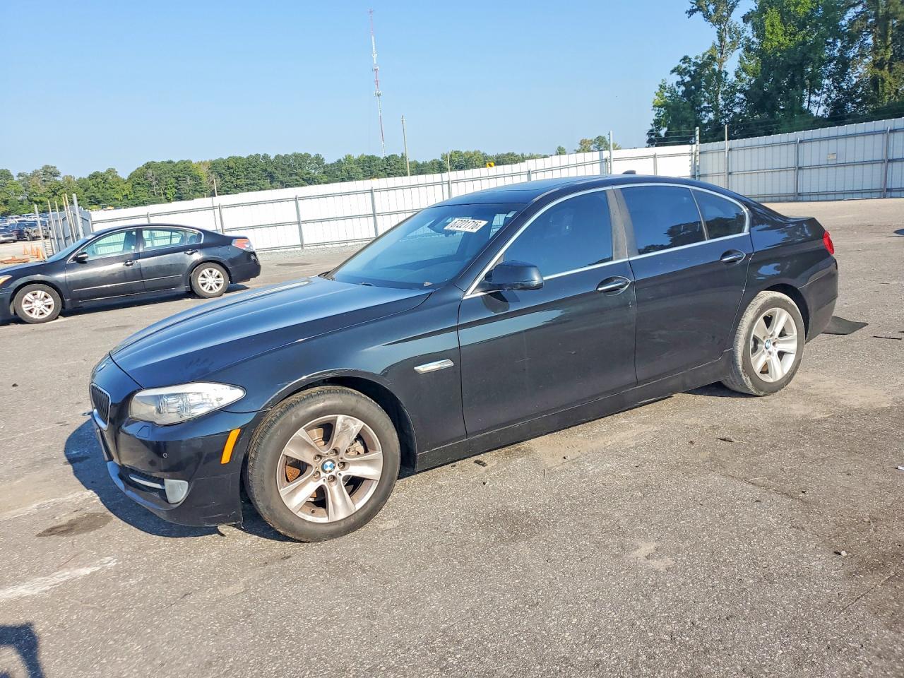 2013 BMW 528 WBAXH5C59DD110391