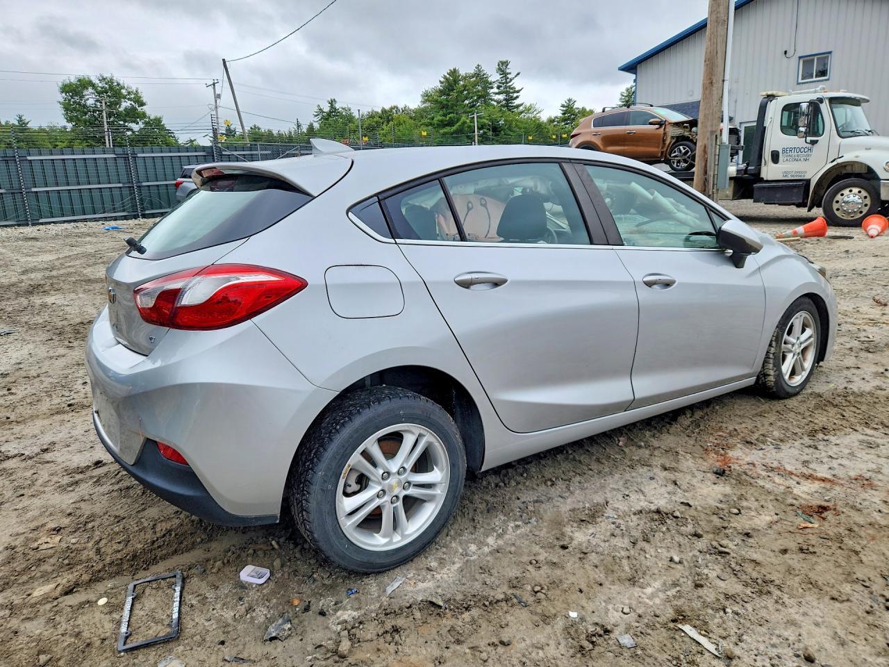 2018 CHEVROLET CRUZE LT — Фото 3 из 12