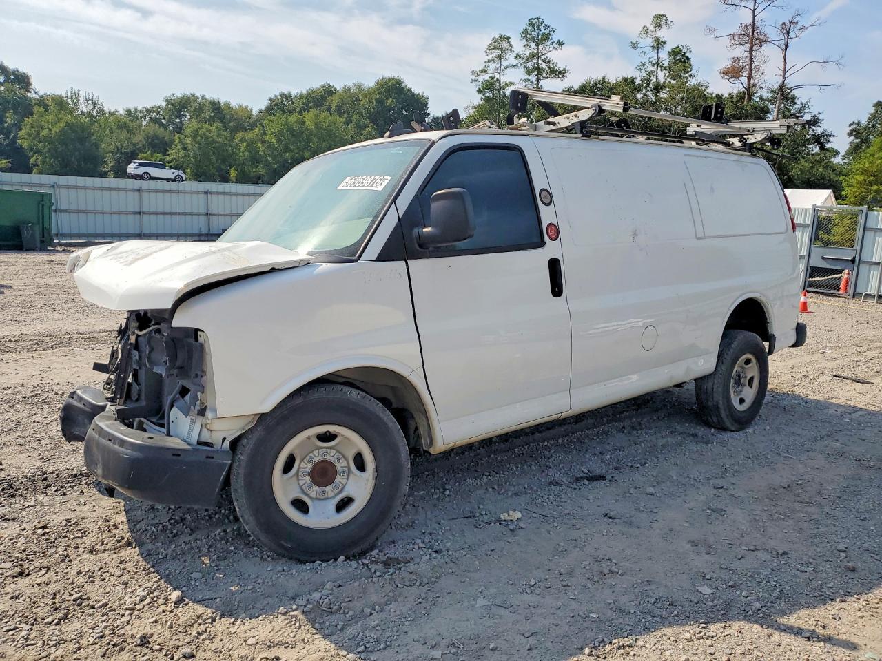 2016 CHEVROLET EXPRESS G2500 1GCWGAFF4G1339405