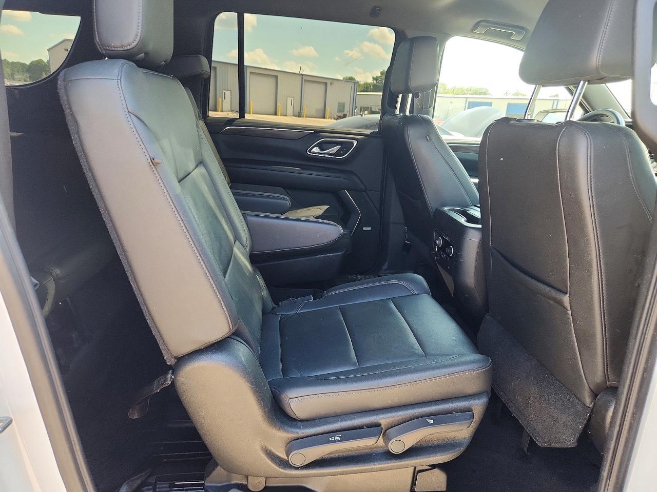 2021 CHEVROLET SUBURBAN K1500 LT — Фото 10 из 12