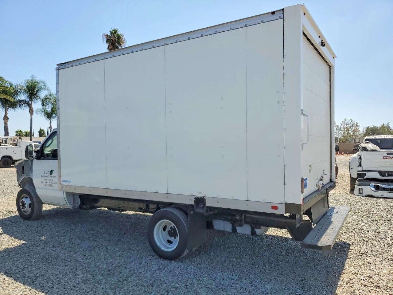 2024 FORD E450 BOX TRUCK — Фото 2 из 14