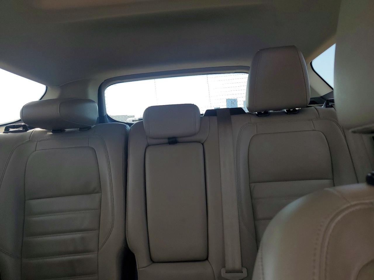 1FMCU9J94HUB89030 2017 FORD ESCAPE photo no. 10