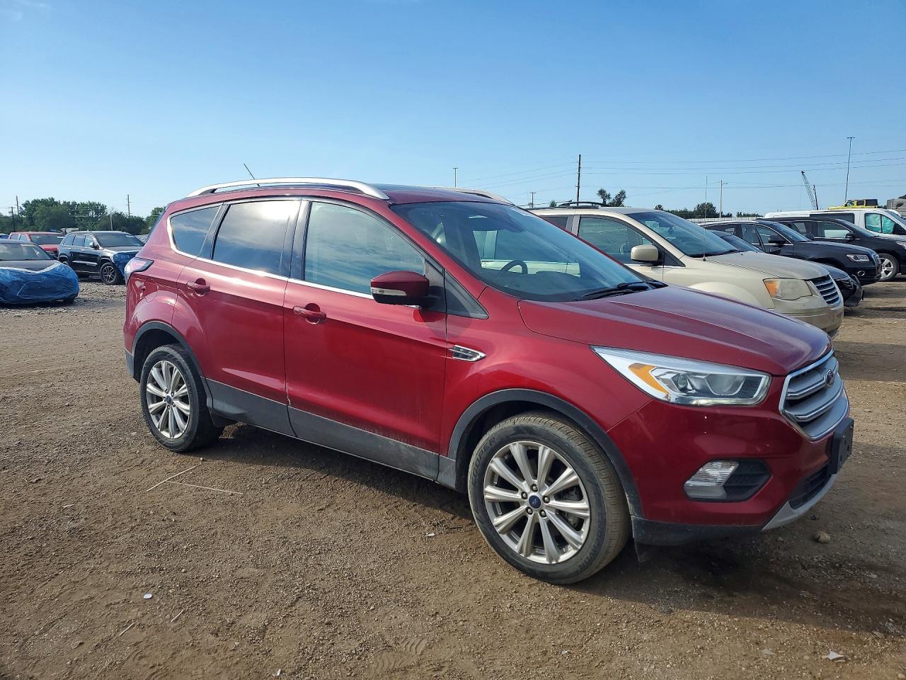 1FMCU9J94HUB89030 2017 FORD ESCAPE photo no. 4