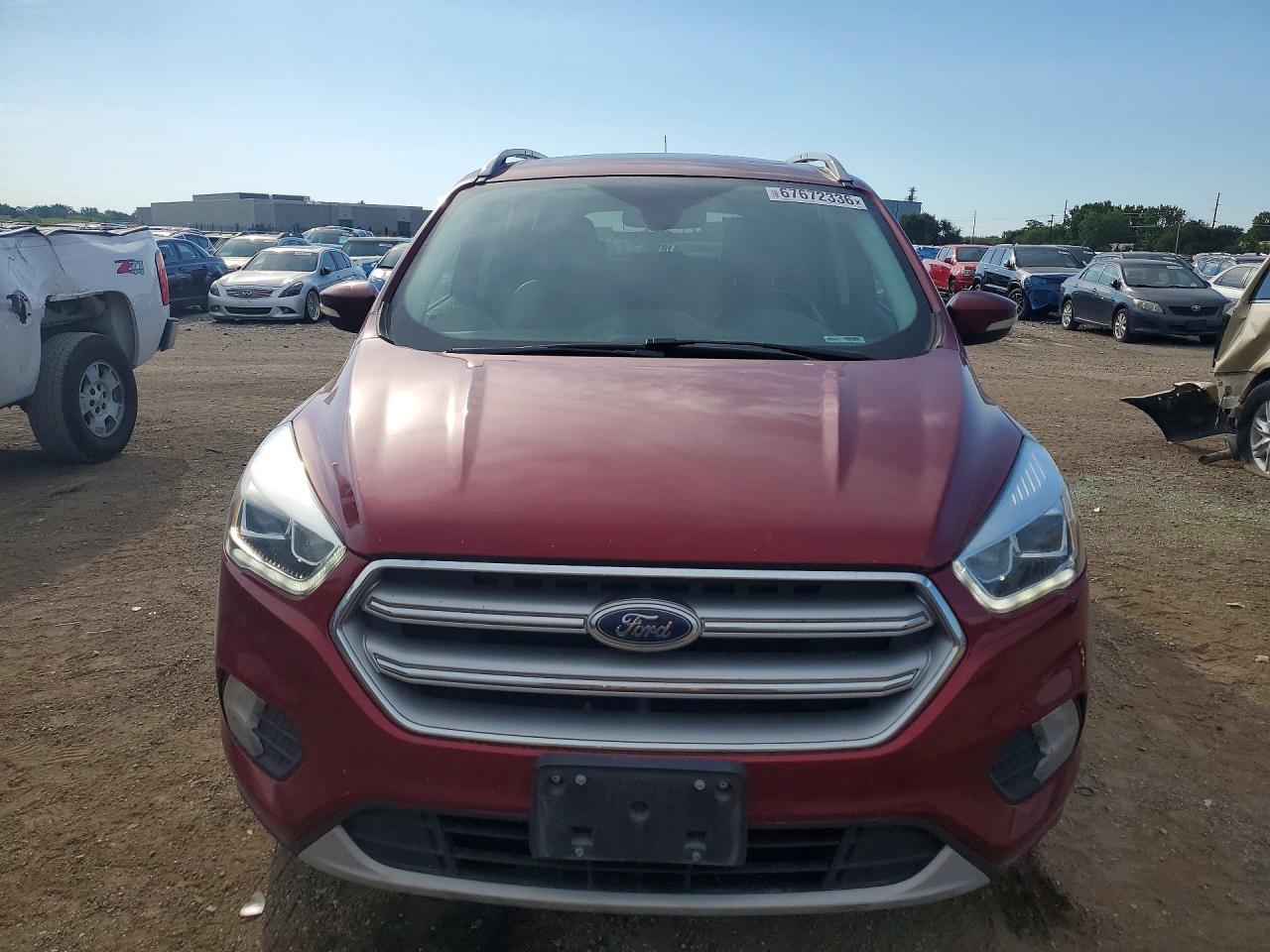 1FMCU9J94HUB89030 2017 FORD ESCAPE photo no. 5