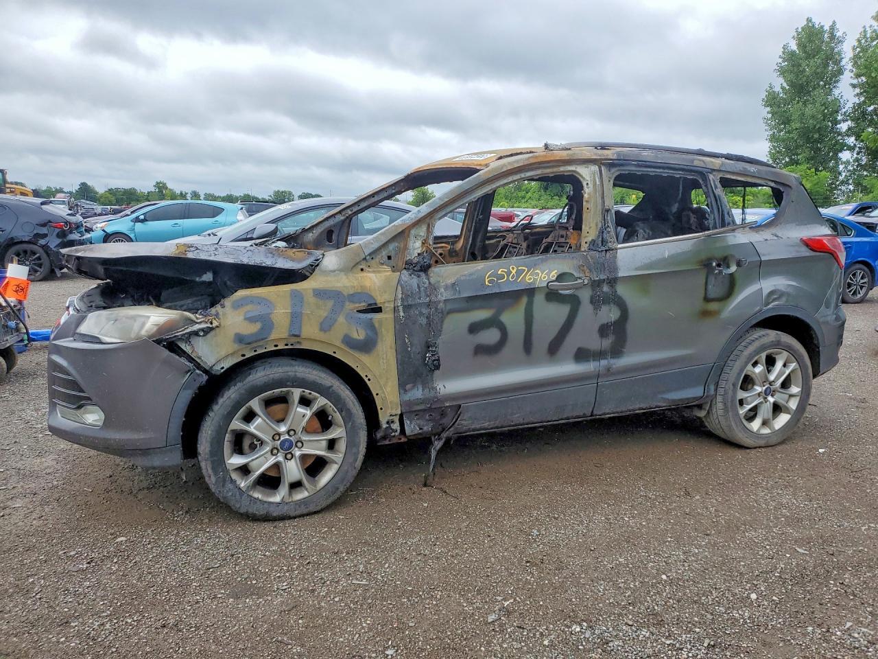 1FMCU9H95DUD05741 2013 FORD ESCAPE photo no. 1