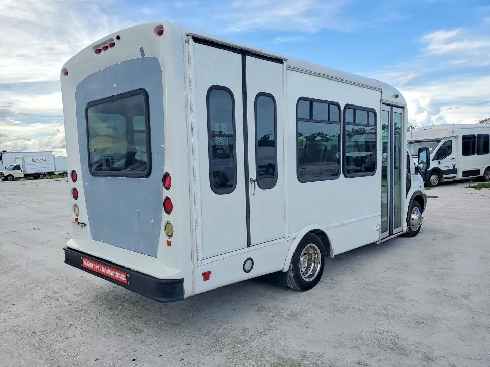 2019 FORD TRANSIT - SHUTTLE BUS — Фото 3 из 13