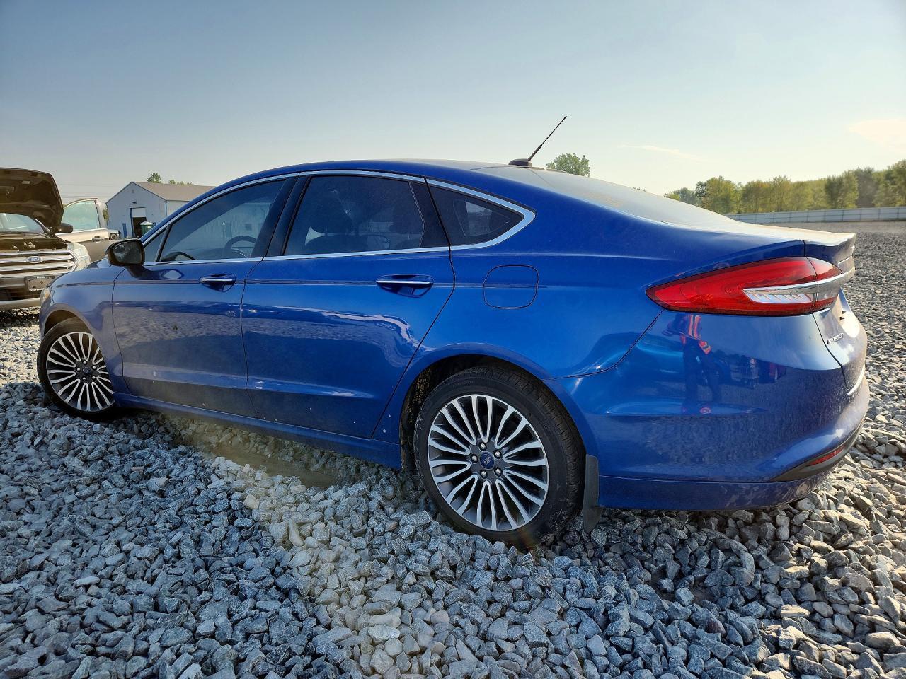 2017 FORD FUSION SE — Фото 2 из 12