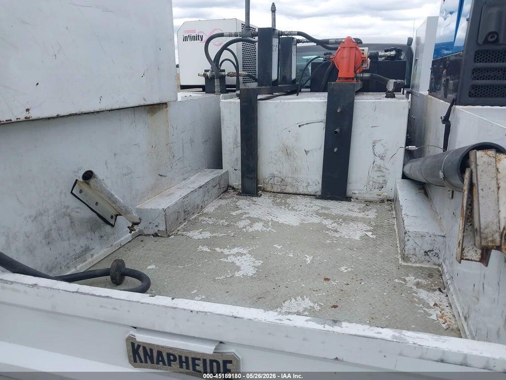 1FDUF4GT8JEC46849 2018 FORD F-450 CHASSIS photo no. 6